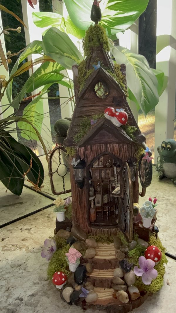 Enchanted Fairy House Lamp - Image 6
